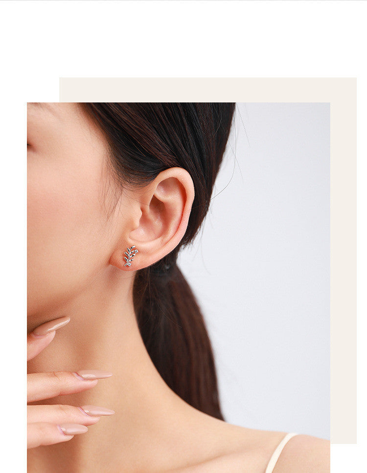 S925 Silver Leaf Sweet Diamond Stud Earrings